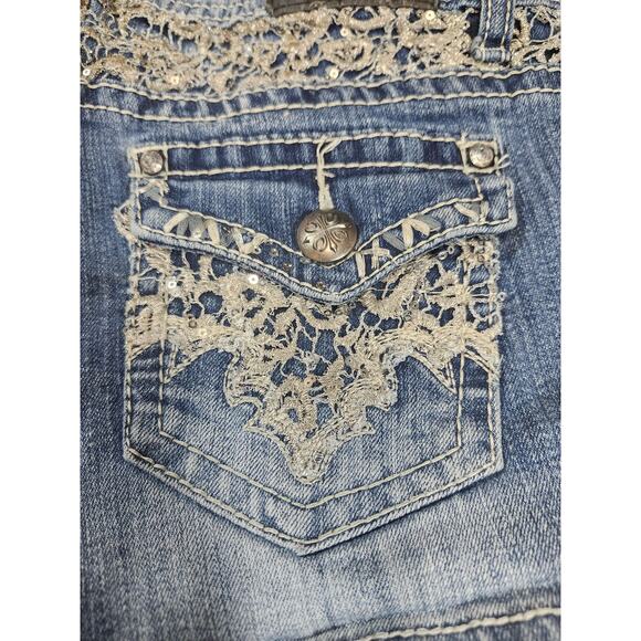 Soundgirl Women's Embellished Blue Jeans Shorts 7 Embroidered Sequin Whimsygoth - Picture 6 of 10